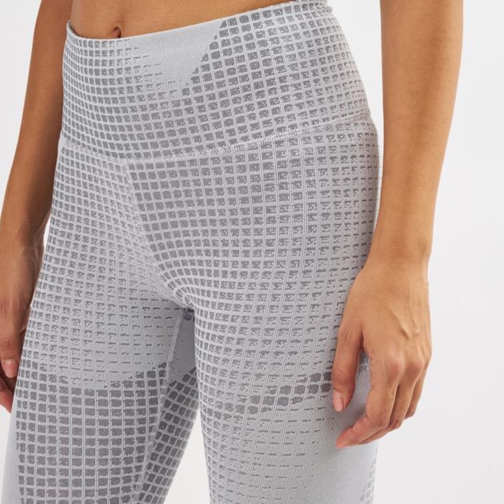 Under Armour Women's Breathelux Jacquard Leggings